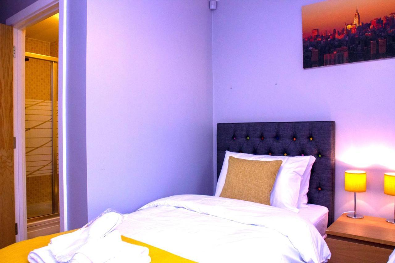 Allen Luxury Apartment Ковънтри Екстериор снимка