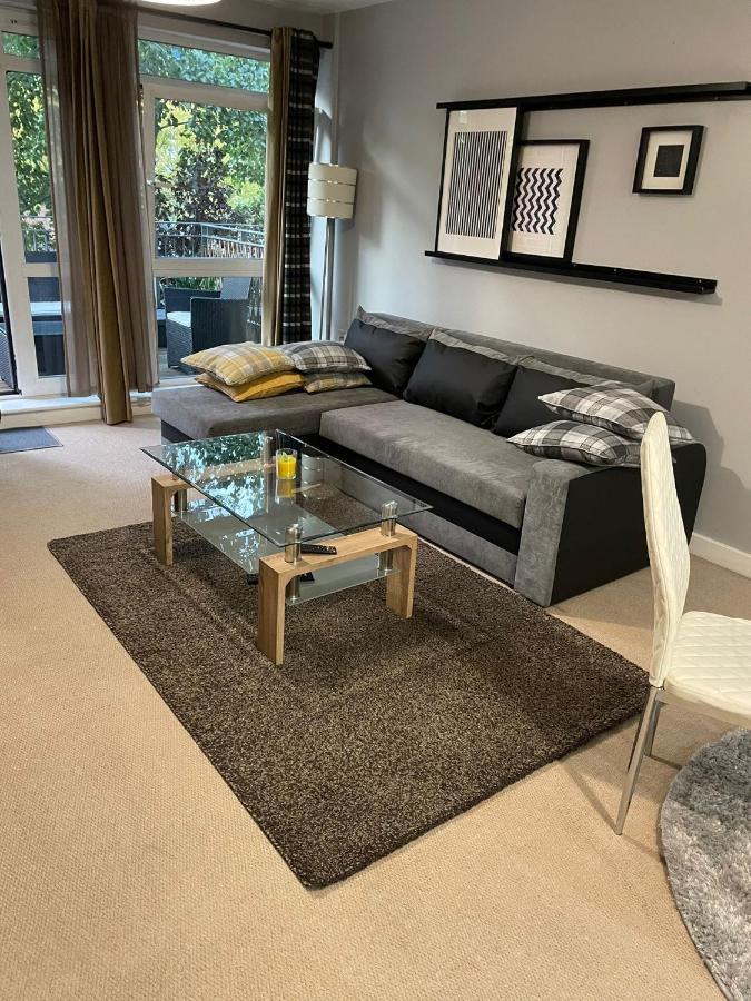Allen Luxury Apartment Ковънтри Екстериор снимка